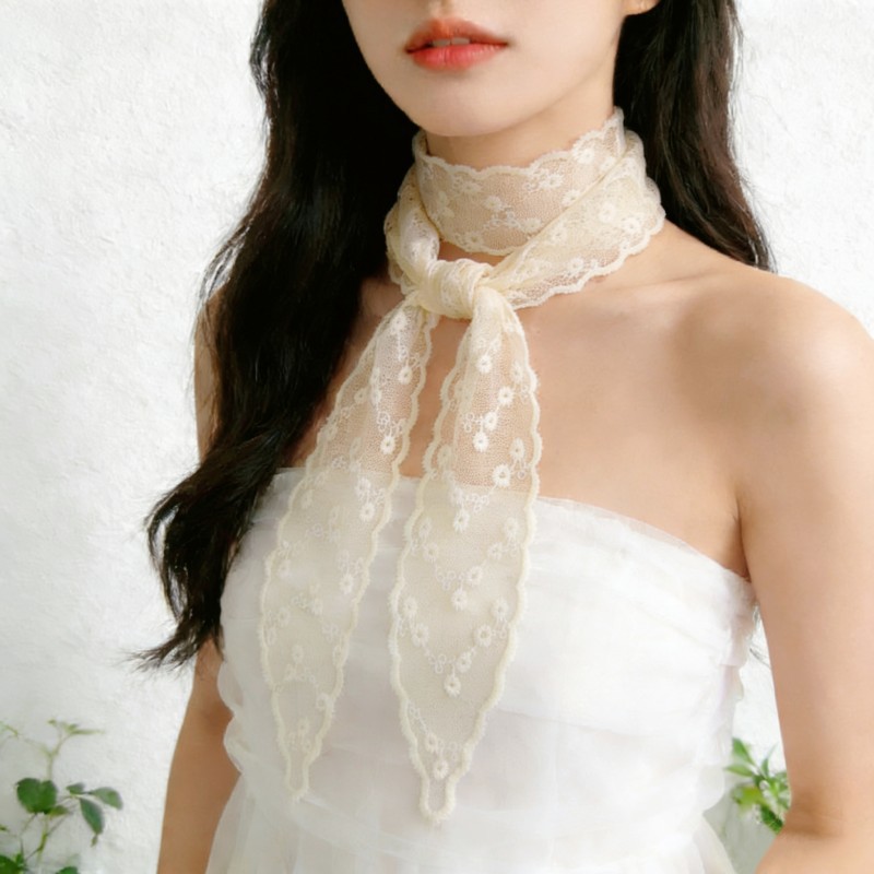 베이지색 꽃