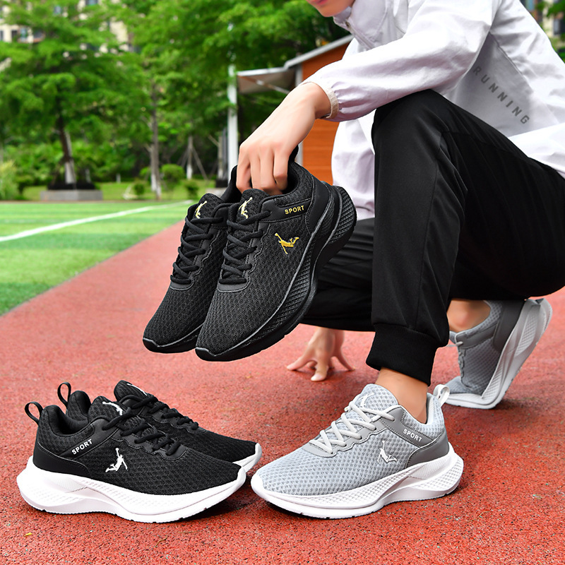 Clearance of Discontinued Sizes Men's Sneakers New Mesh Couple Shoes Ultra-Light Running Shoes with Non-Slip and Wear-Resistant Soles Casual Shoes