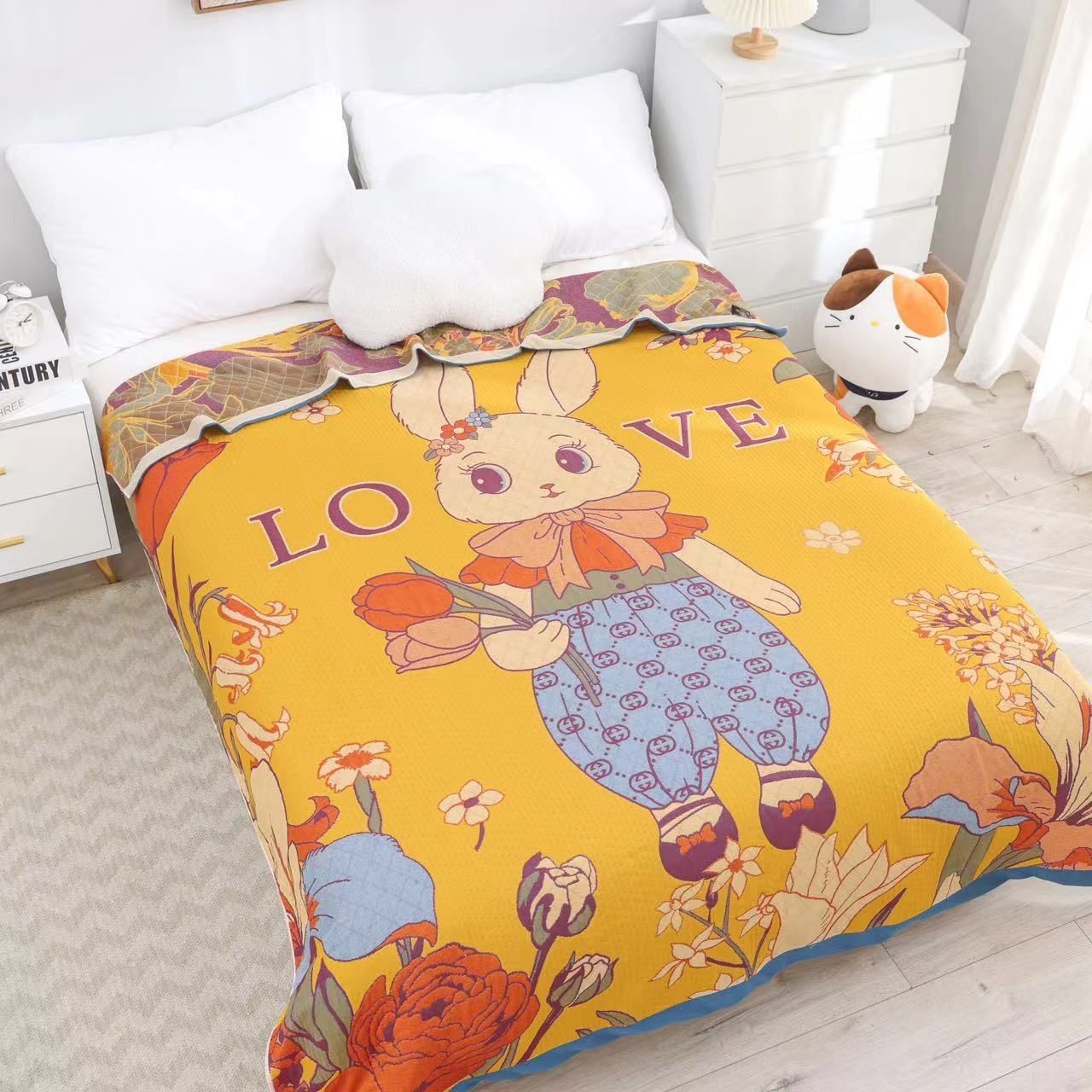 Love rabbit yellow cover blanket one piece / 150*200CM