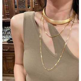 项链;耳钉;耳环