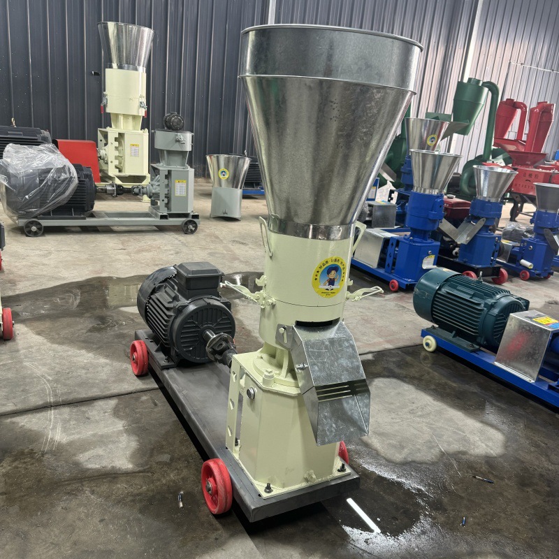 新款轮转饲料颗粒机整颗玉米棒芯颗粒机草粉玉米粮食颗粒机