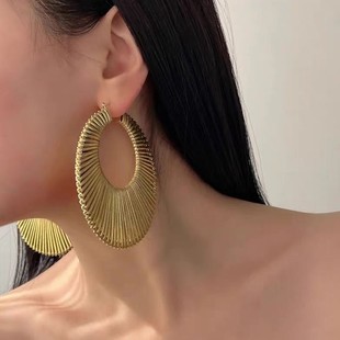 European and American Retro Exaggerated Handmade Weaving Earrings Exaggerated Distinctive Fashionable Earrings High-end Temperament All-match Earrings for Women