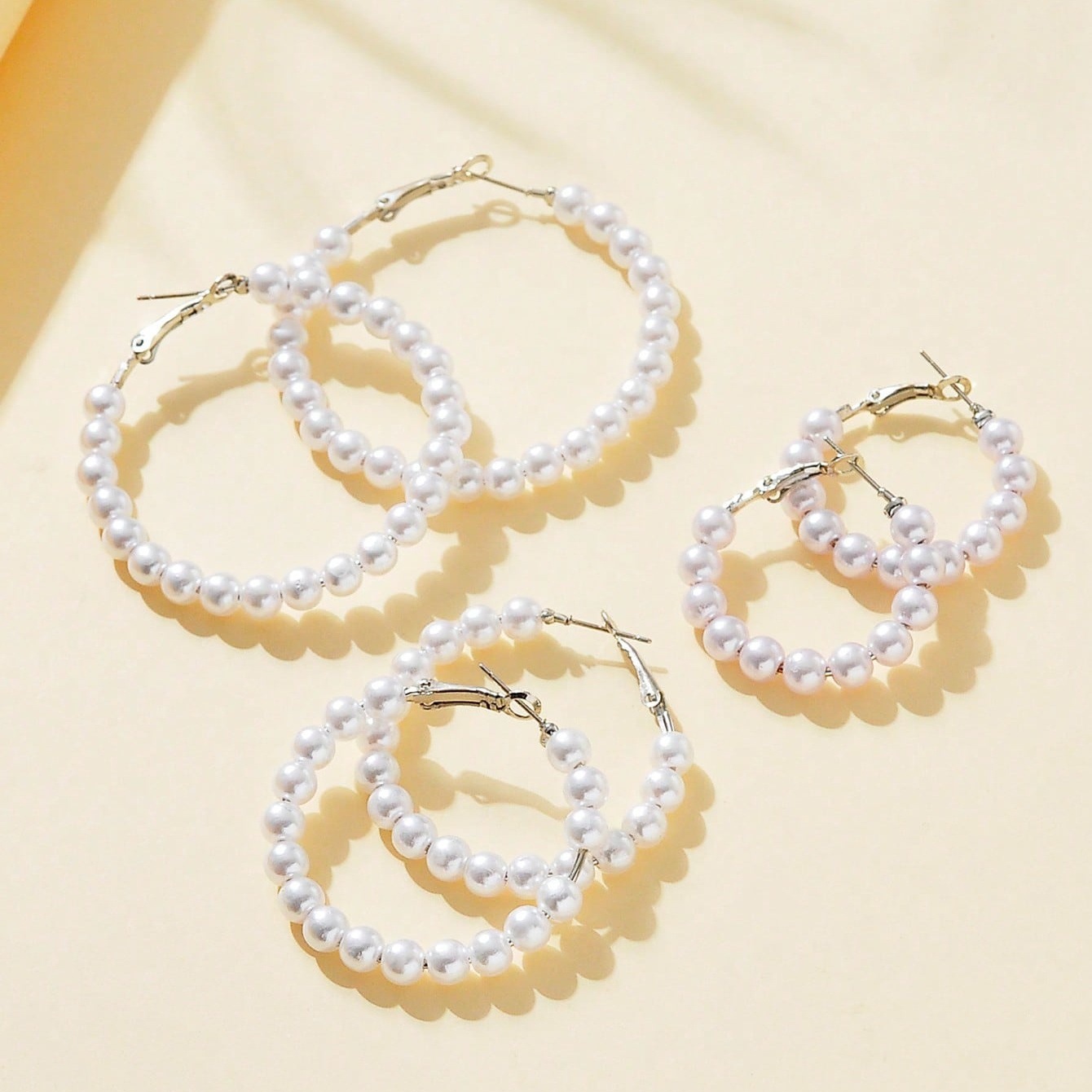 European and American Cross-Border Hot-Selling French Retro Imitation Pearl Earrings, Stylish and Versatile, Cool Style Earrings, Large Hoop Earrings