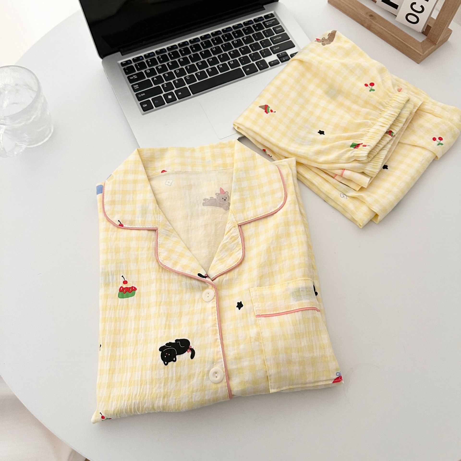 Pijamas de algodón nubes al por mayor transfronterizos de otoño nuevas explosiones de pantalones de manga larga cardigan con solapas de dibujos animados perros ropa doméstica