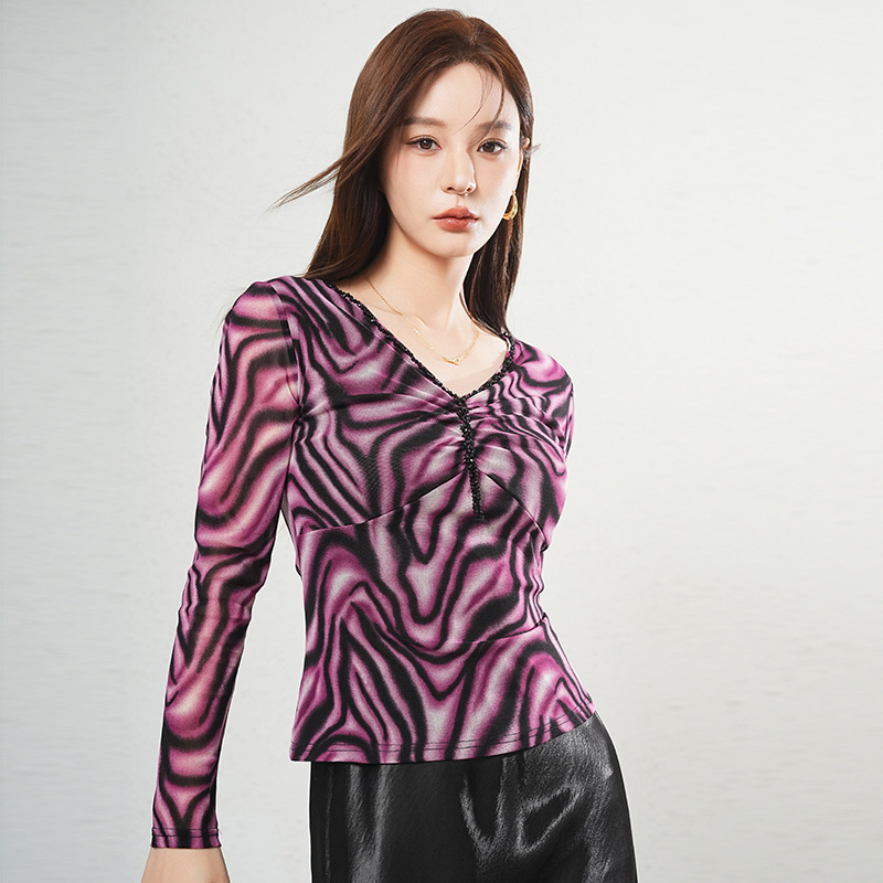 New Printed Leopard Print Long-Sleeved Tops for Women V-Neck Slimming Look T-Shirts Retro Large Size Age-Reducing Elegant Elegant Shirts