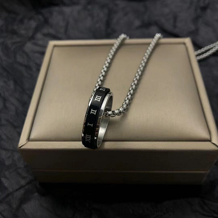 Collana con ciondolo digitale greco con anello stile Instagram per coppia di personalità hip-hop da uomo e da donna_voghion.com