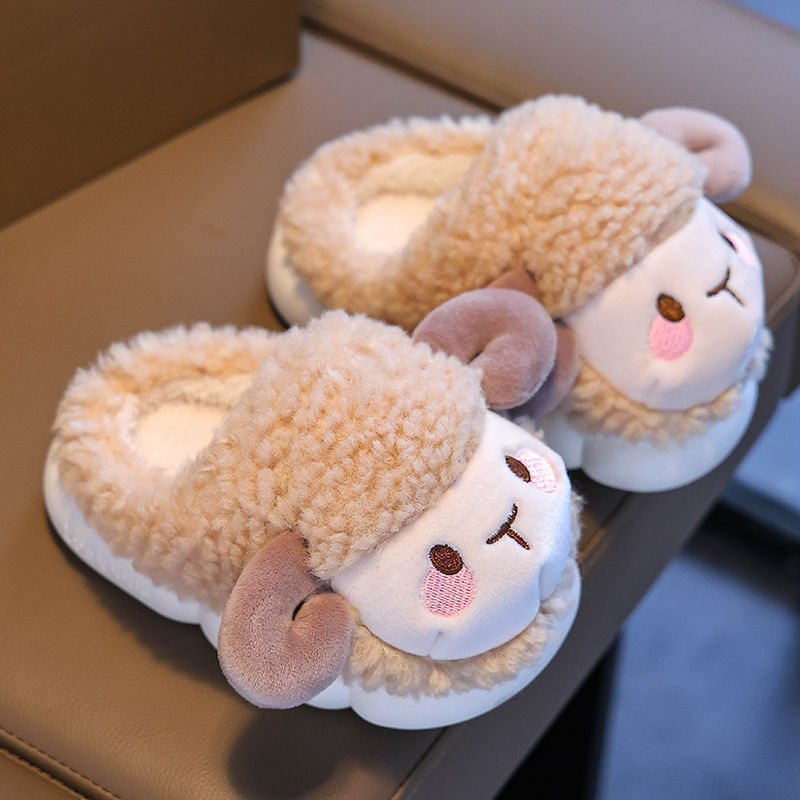 Bolsos de invierno para niños zapatillas de algodón para niñas en el hogar calentamiento y peluche para niños lindos zapatos de algodón para bebés pequeños y medianos