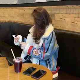 机车服仿羊羔毛外套女2025年新款冬季复古港味拼接外套女加厚潮