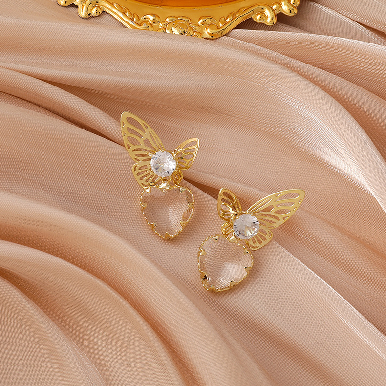 Fashion Heart-shape Hollow Butterfly Micro-inlaid Zircon Copper Earrings Wholesale display picture 4