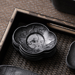 Elegant antique tin coaster, premium tea tray with hand-hammered texture, non-slip Japanese-style tea ceremony accessory made from vintage tin metal.