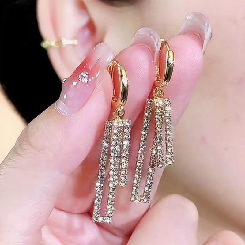 1 Pair Simple Style Solid Color Inlay Copper Zircon Drop Earrings display picture 1