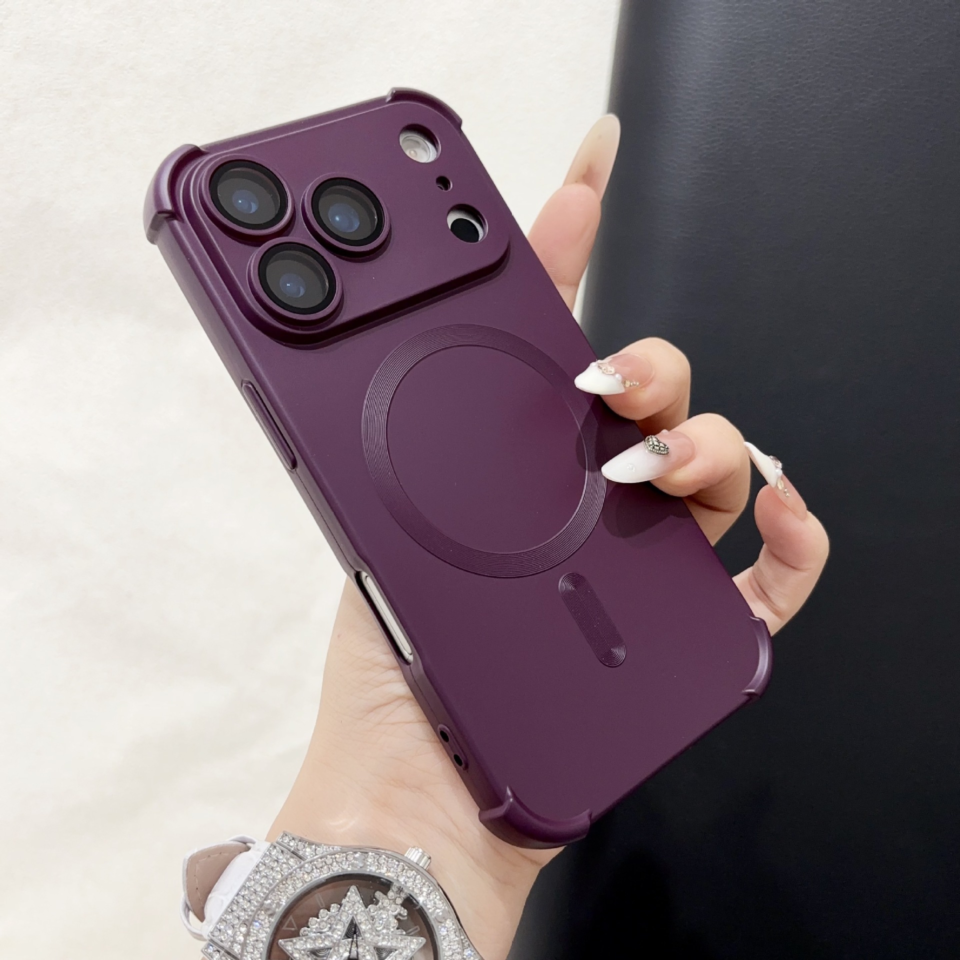 Funda para teléfono móvil iPhone 17 PRO, con airbag líquido, succión magnética en las cuatro esquinas, película protectora para la lente de Apple 16, funda protectora de cobertura total