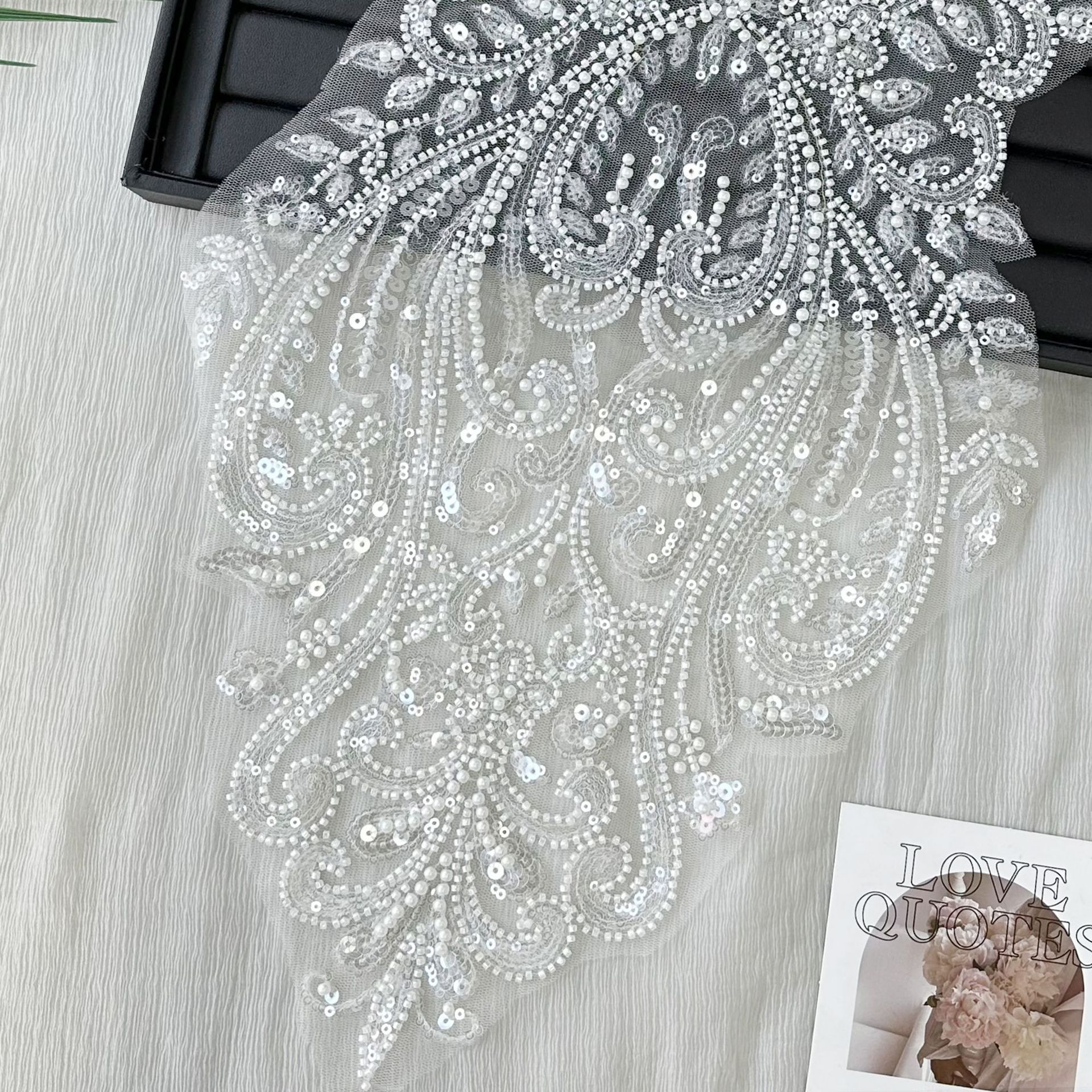 Blanco hermoso tela de malla sequinaria vestido de boda decoración vestido de ropa infantil vestido de baile accesorios pegatinas