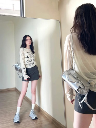 White Print Ice Silk Sun Protective Long Sleeve T-shirt for Women - Summer Thin Model, Draping Loose Fit, Outerwear Air Conditioning Cover Shirt Top