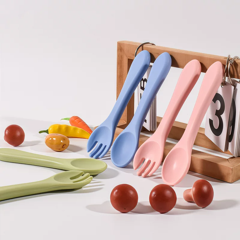 Children's silicone spoon, fork, soft set for early age