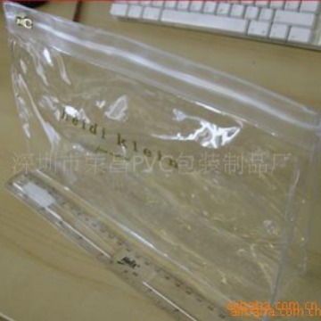 深圳PVC化妆品袋立体袋拉链袋丝袜挂钩袋服装挂扣袋PVC袜子包装袋