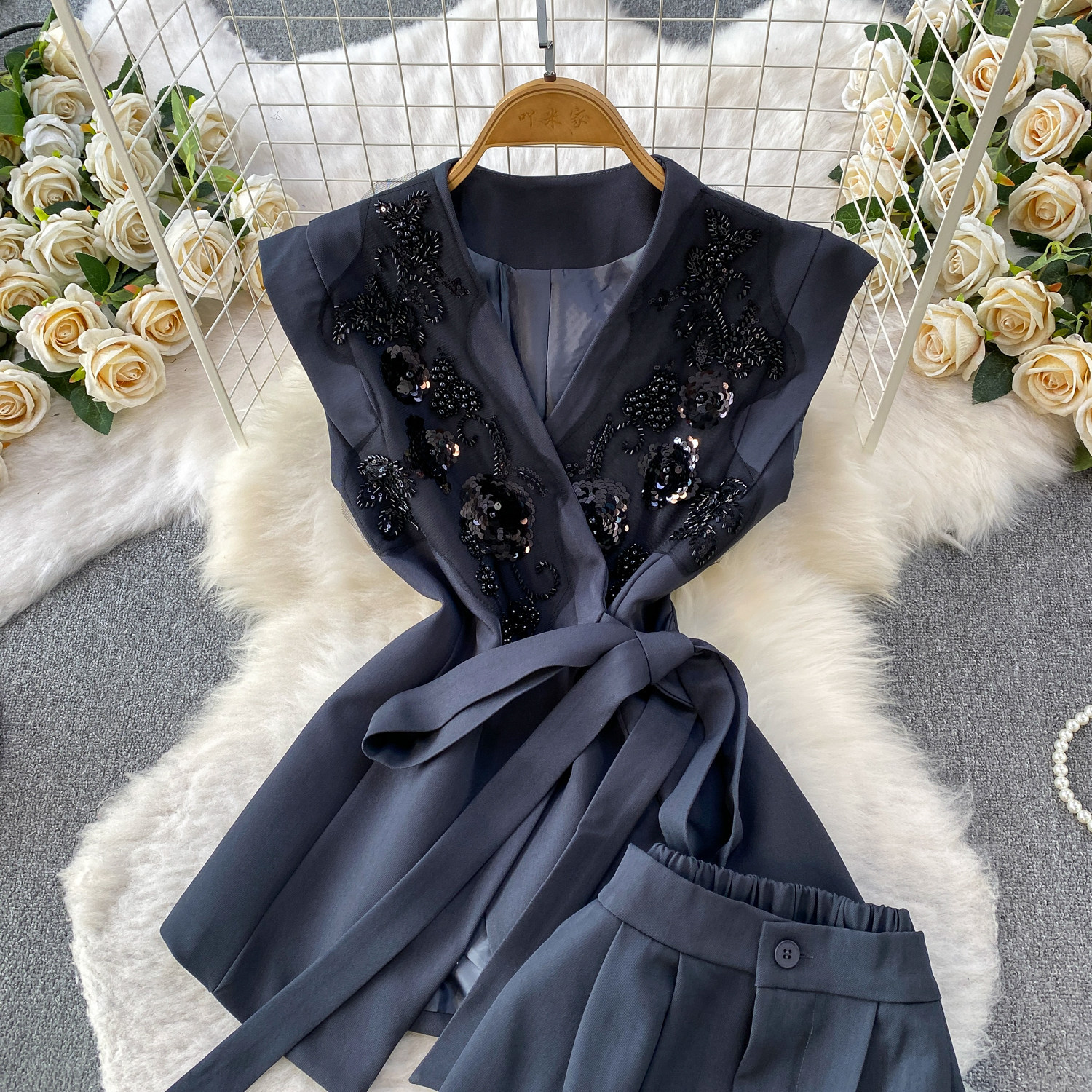 Elegant Embroidered Sequin V-Neck Waist-Defining Blazer & High-Waist Wide-Leg Trousers Two-Piece Set_ecoleips.com