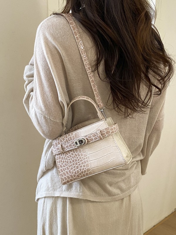Nicho de diseño de cocodrilo portátil bolso Kylie mujer 2026 nuevo cross-border alta sensación lujosa ligera exquisita mochila