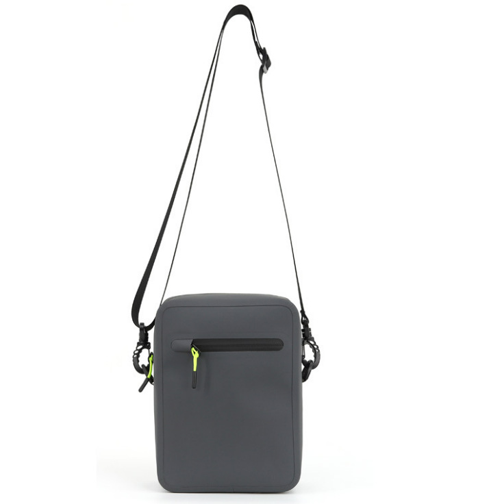 New sports shoulder bag, casual hiking bag, mountaineering storage crossbody bag, versatile outdoor waterproof travel bag