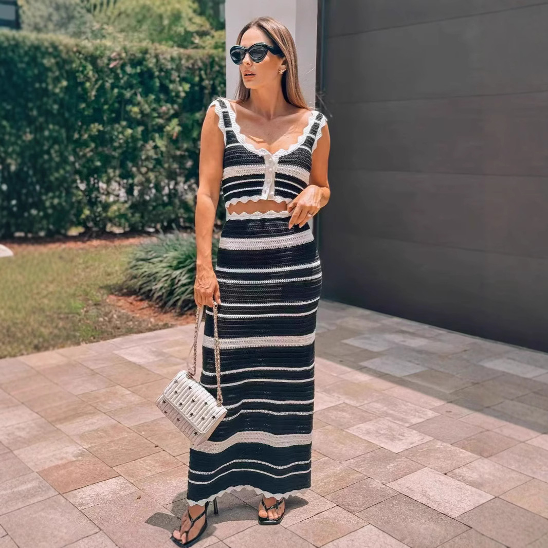 Women's Striped Knitted Vest Top And High Waisted Color Block Skirt Fashion Set American Style Two-Piece Ensemble_voghion.com