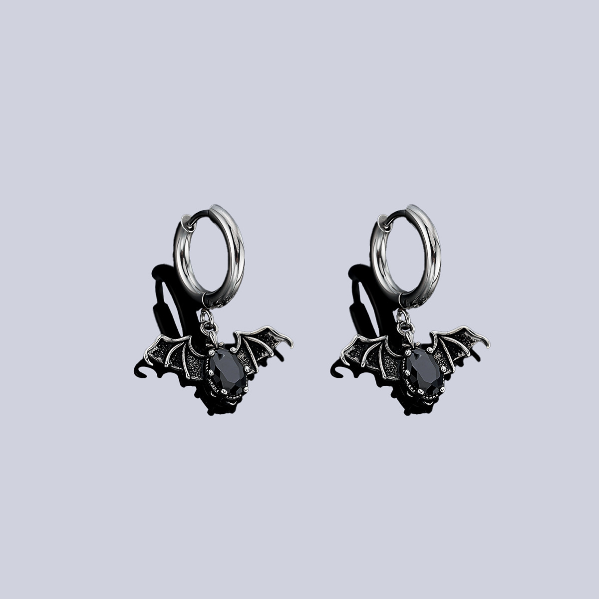Orecchini batman da uomo, gioielli alla moda per donna_voghion.com