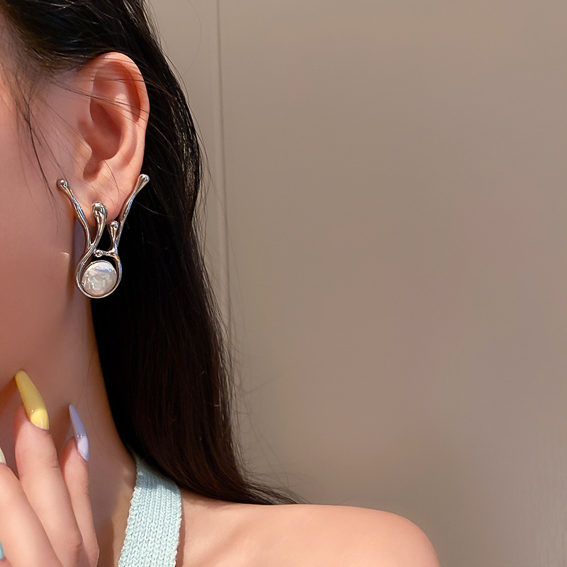 925 Silver Needles Cold Wind Antlers Freshwater Pearl Earrings Earrings Korean Fashion Simple Design Personality Earrings Women