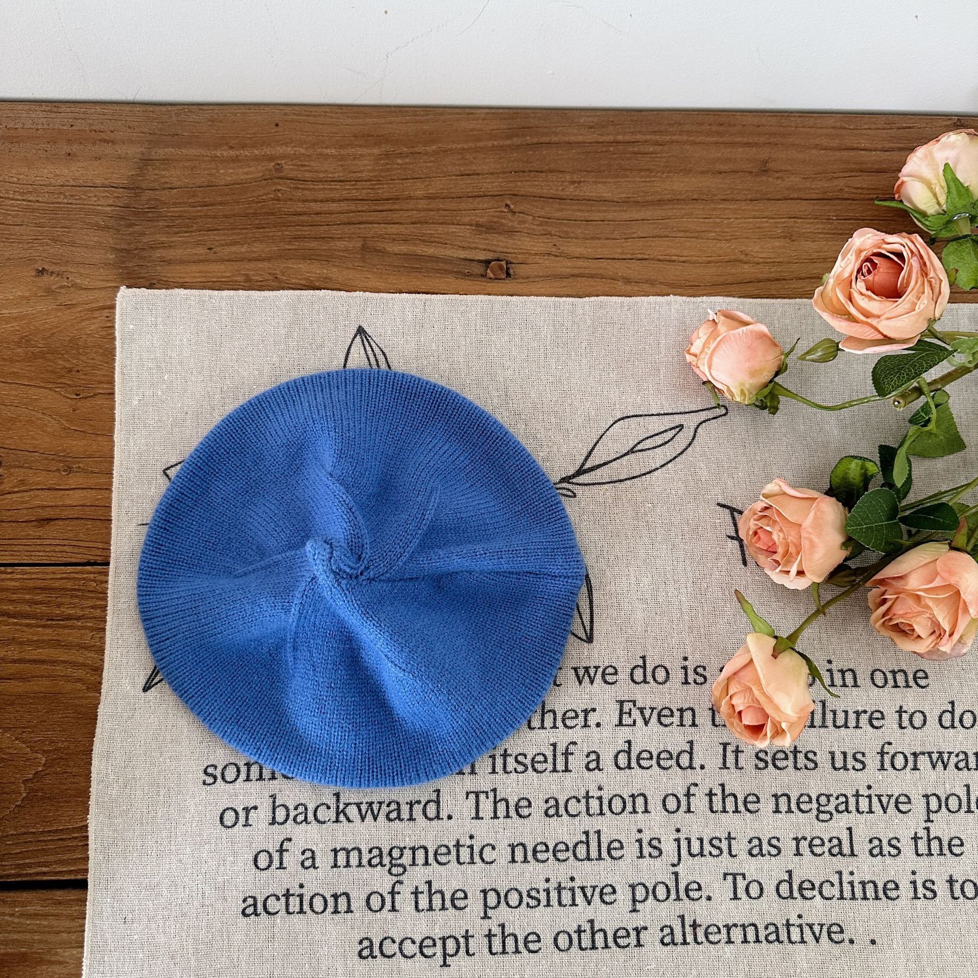 Boina de punto para niños otoño nuevos niños y niñas primavera y otoño sombrero de pintor bebé niña sombrero accesorios de ropa