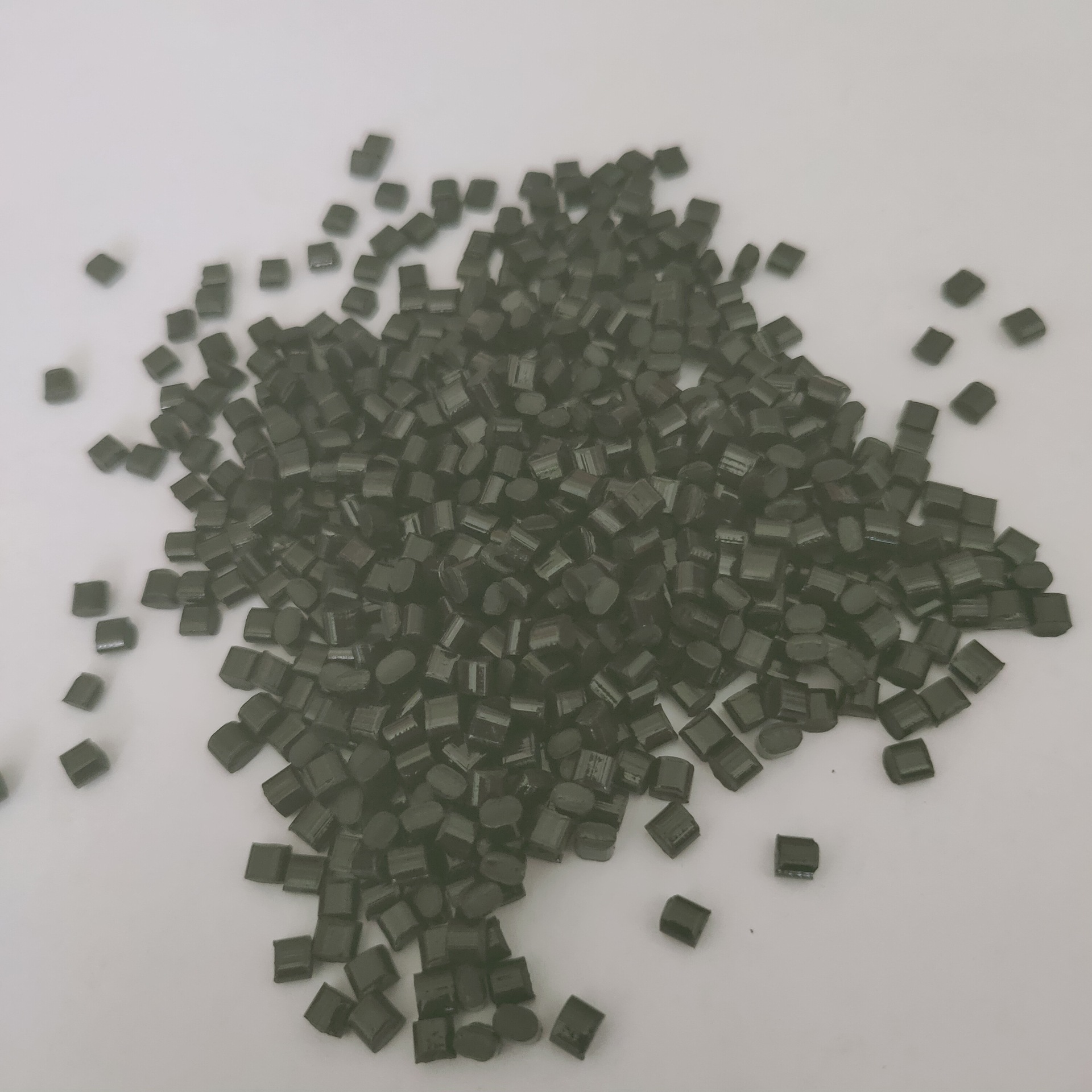 厂价直销ABS黑色高光环保颗粒 黑值28 冲击18  757副牌 ABS改性料