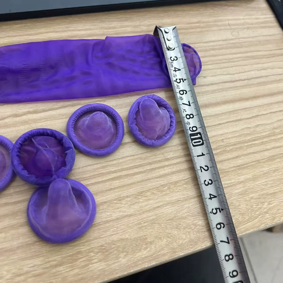 Фиолетовый сухой набор нюд, свободный комплект, полуфабрикаты рыболовных снастей, презервативы, подарки для внешней торговли, подарки для веселья, семейного планирования, товары для взрослых