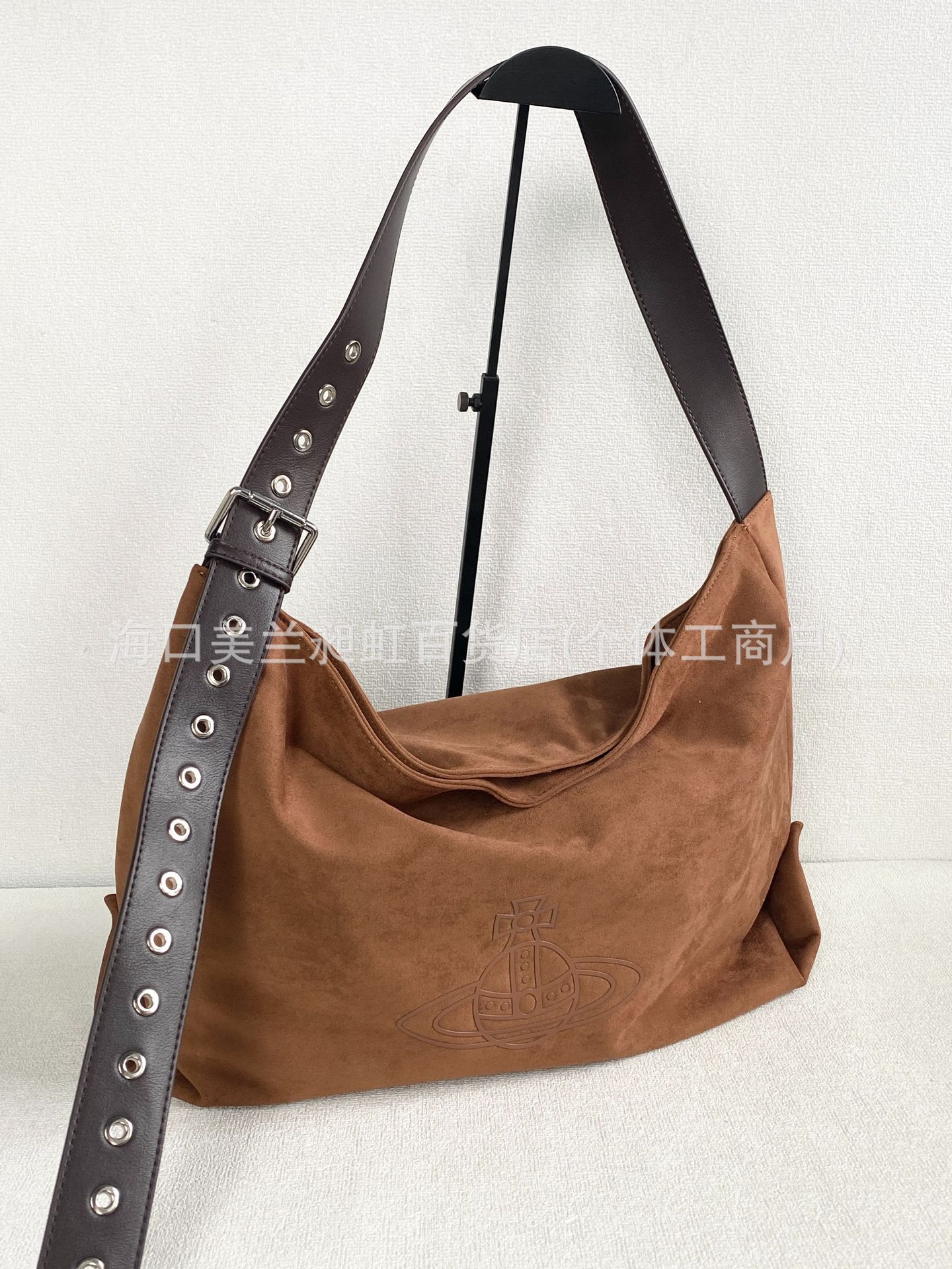 라지 브라운 스웨이드 토트 D