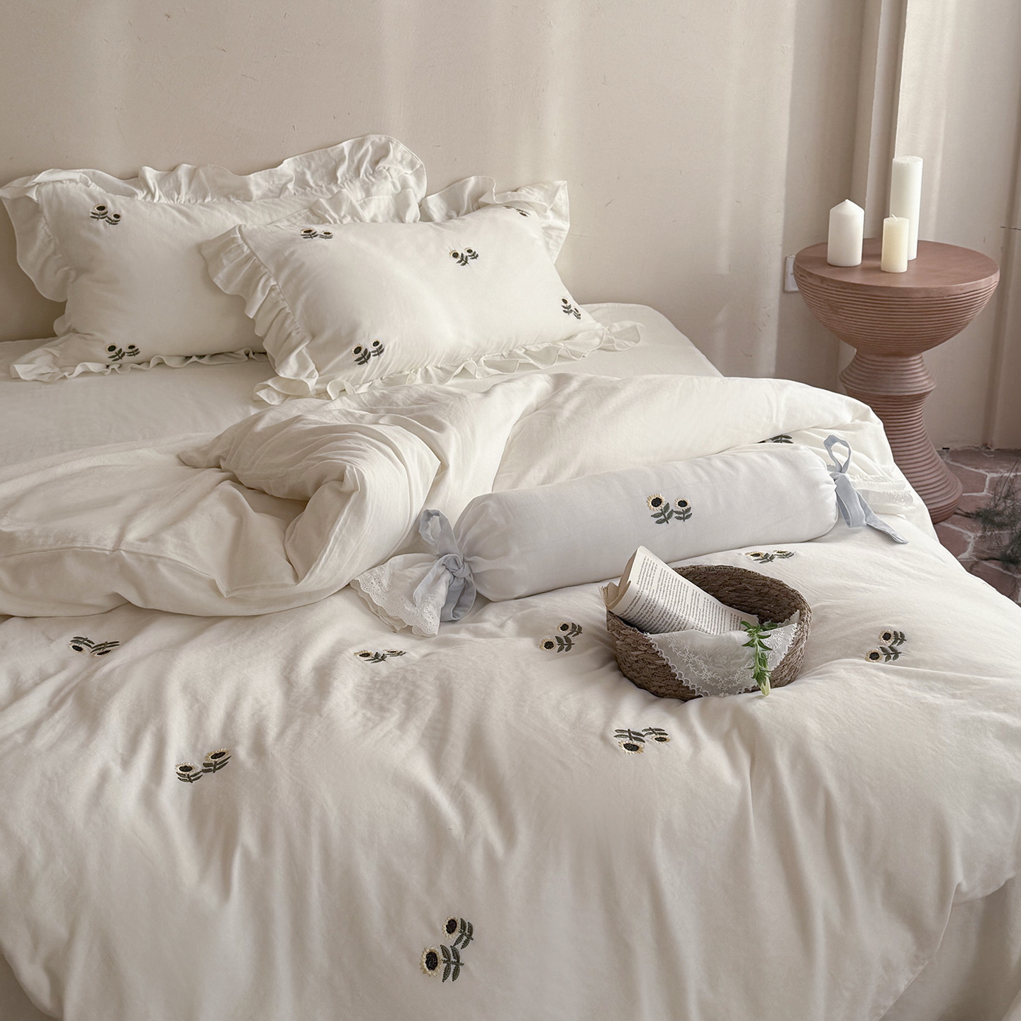 Princesa coreana de algodón 1.2m cama de tres piezas de doble capa de sábanas bordadas blancas de cama de cuatro piezas