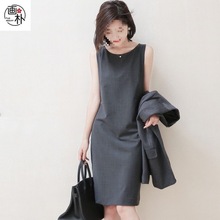 时尚风格背心连衣裙女装秋冬新款圆领气质百搭收腰字裙