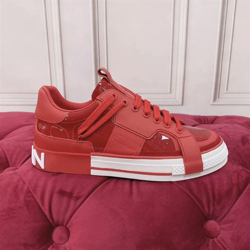 Zapatos deportivos casuales transpirables y perforados de moda coreana estilo DG, versión superior, para hombre, invierno 2025, zapatos blancos de moda europeos y americanos para mujer.