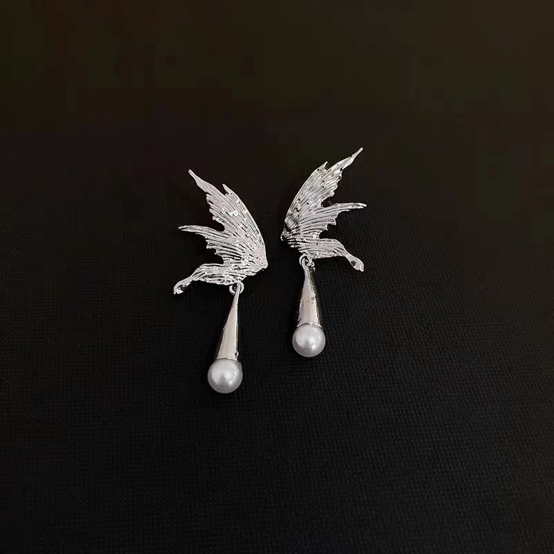 1 Pair Simple Style Wings Plating Metal Drop Earrings display picture 2