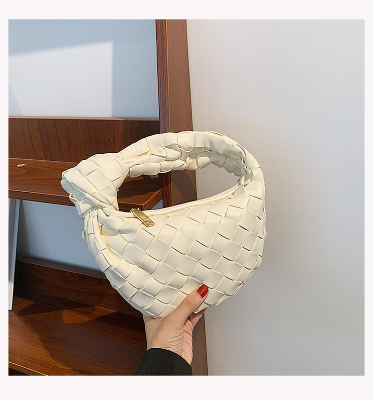 Solid Color Woven Knot Portable Croissant Bag Wholesale Nihaojewelry display picture 11