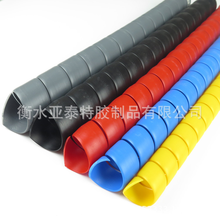 工程机械胶管防老化阻燃绝缘护套加油站油管加气站软管螺旋保护套