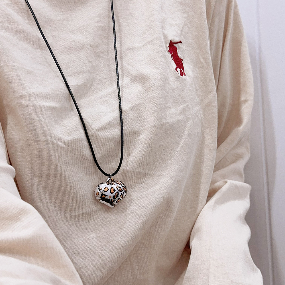 19g Weight Resin Pendant Material Pendant Necklace Classification Wax line Chain Material Woven Chain Chain Type 1 Piece Quantity Daily Occasion Resin, Wax line Material Star, Heart Shape, Leopard Pattern Women's Gender Retro Style Retro Star Heart Shape Leopard Resin Wax Line Woven Chain Pendant Necklaces Wholesale 8