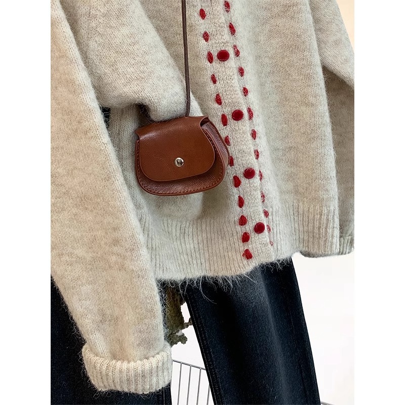 KANING 甘くて柔らかなラウンドネックニットカーディガン レディース 2026秋新作 デザイン性のあるアウターウェア ルーズフィットセーター 女性用