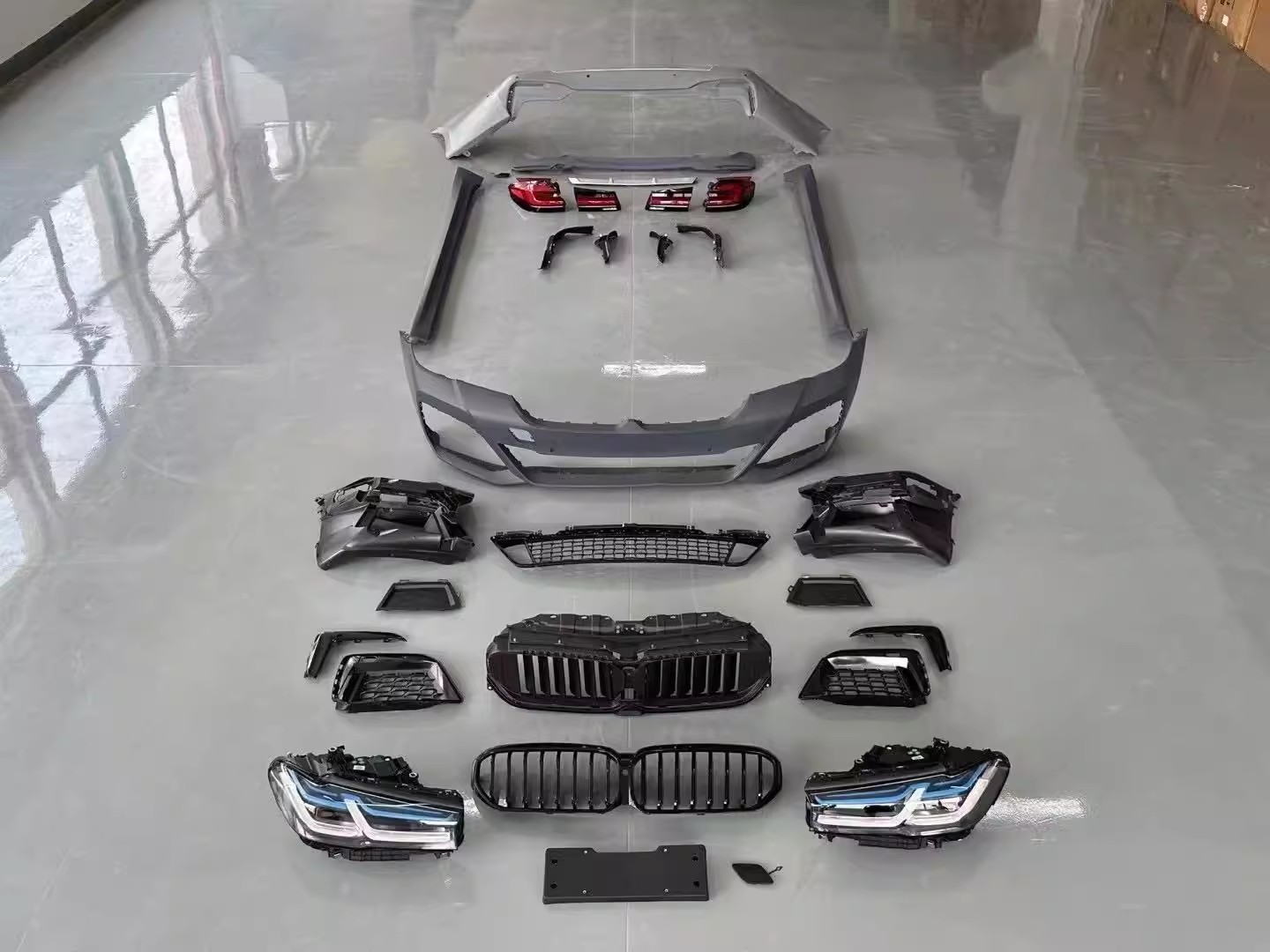 Suitable for 18-20 Bmw 5 Series 525 530 G30 G38 Old Models to Be Modified to New 21 Model M5 Mt Body Kit Front and Rear Bumpers