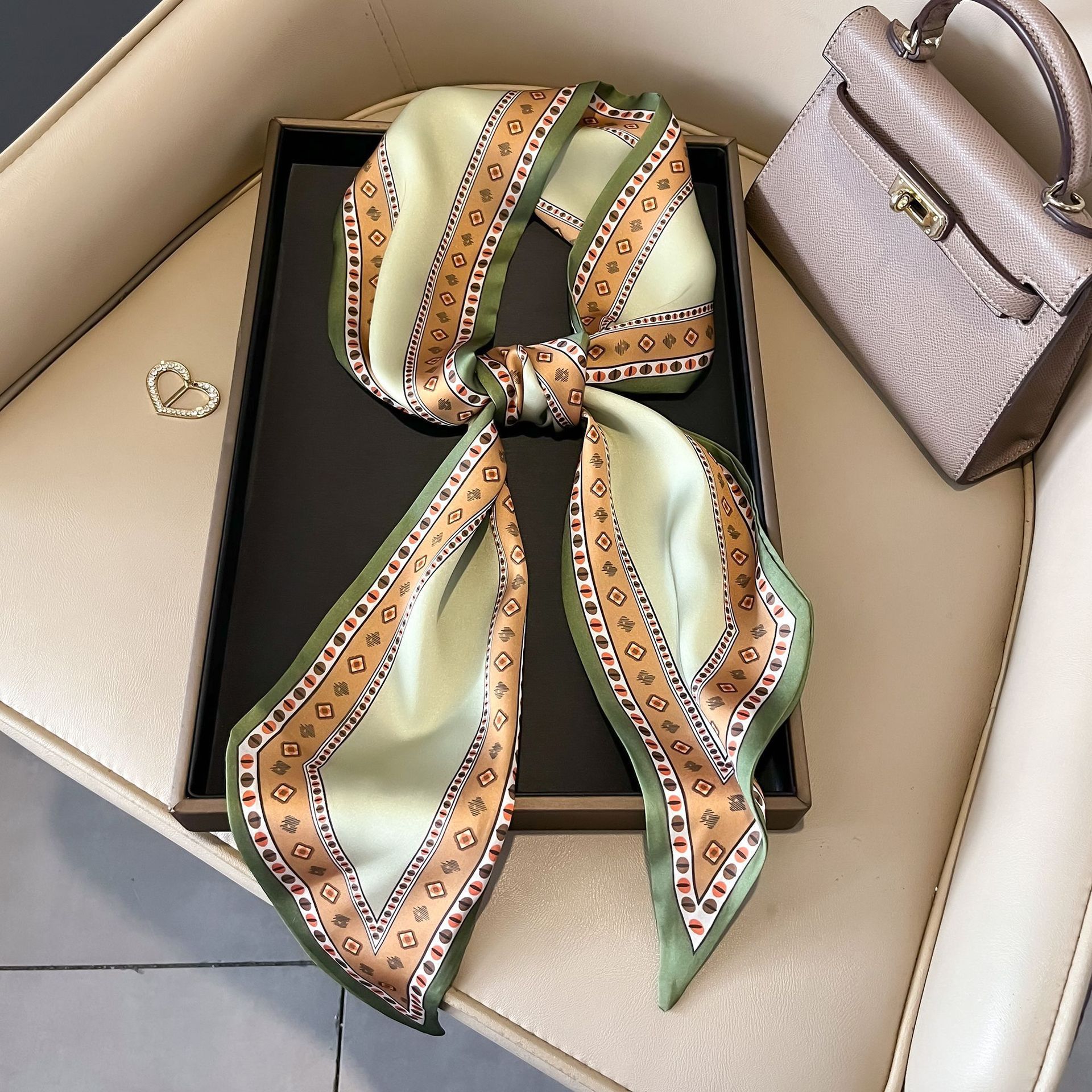 Nuevo caju pequeño cinturón de bufandas onduladas caju multifuncional cinturón de pelo de alta calidad bufandas profesionales