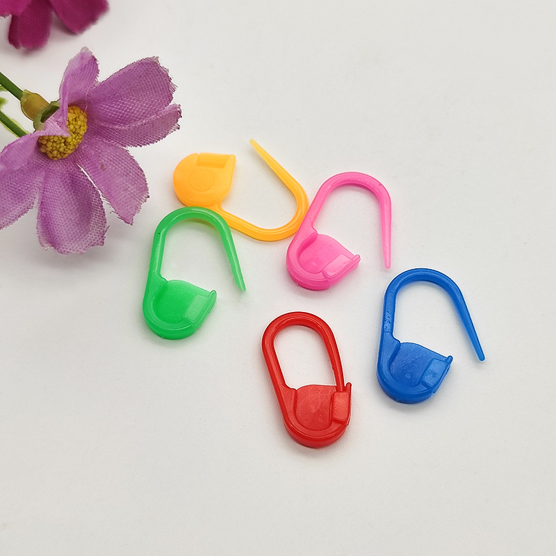 Plastic pin manufacturer count buckle small anti-release pin colorful safety pin Knitting yarn plastic positioning pin