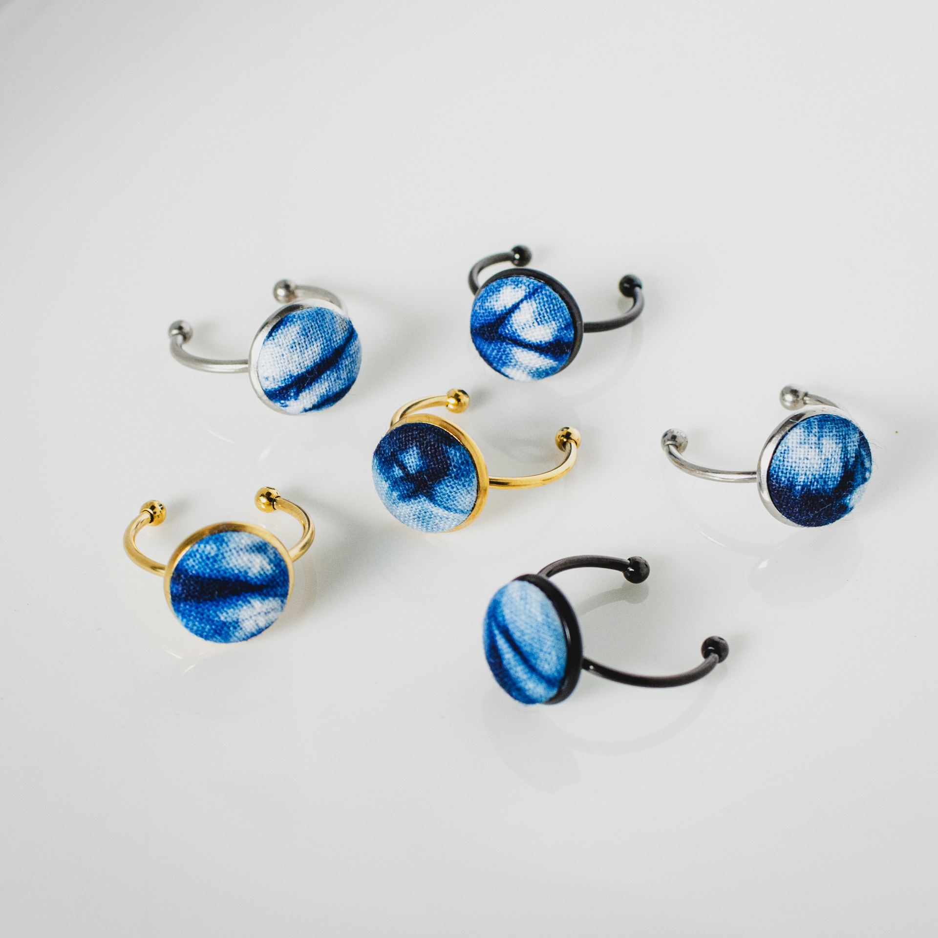 작은 신선한 블루 타이-염료 링 스테인레스 스틸 조정 간단한 커플의 학생 반지 맞춤형 보석