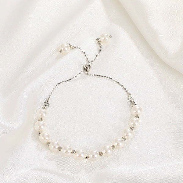 09 White K X826