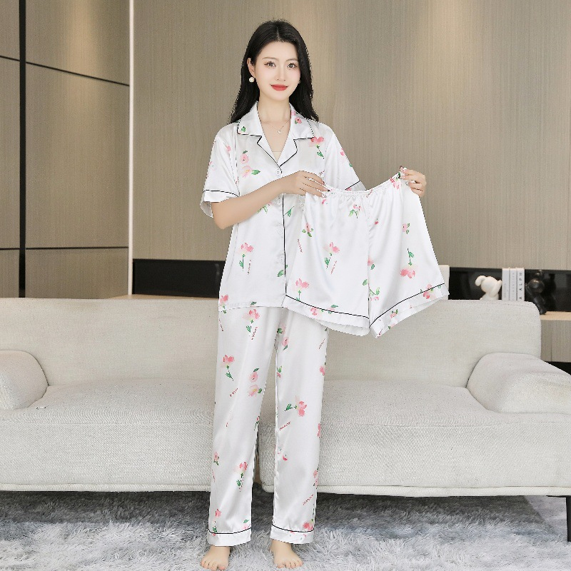 2025 nuevo estilo pijama mujer verano hielo seda fina solapa pantalones de manga corta traje de tres piezas se puede usar en el exterior
