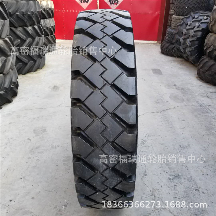矿用宽体自卸车轮胎1400-24 14.00-24斜交充气耐磨工程机械轮胎