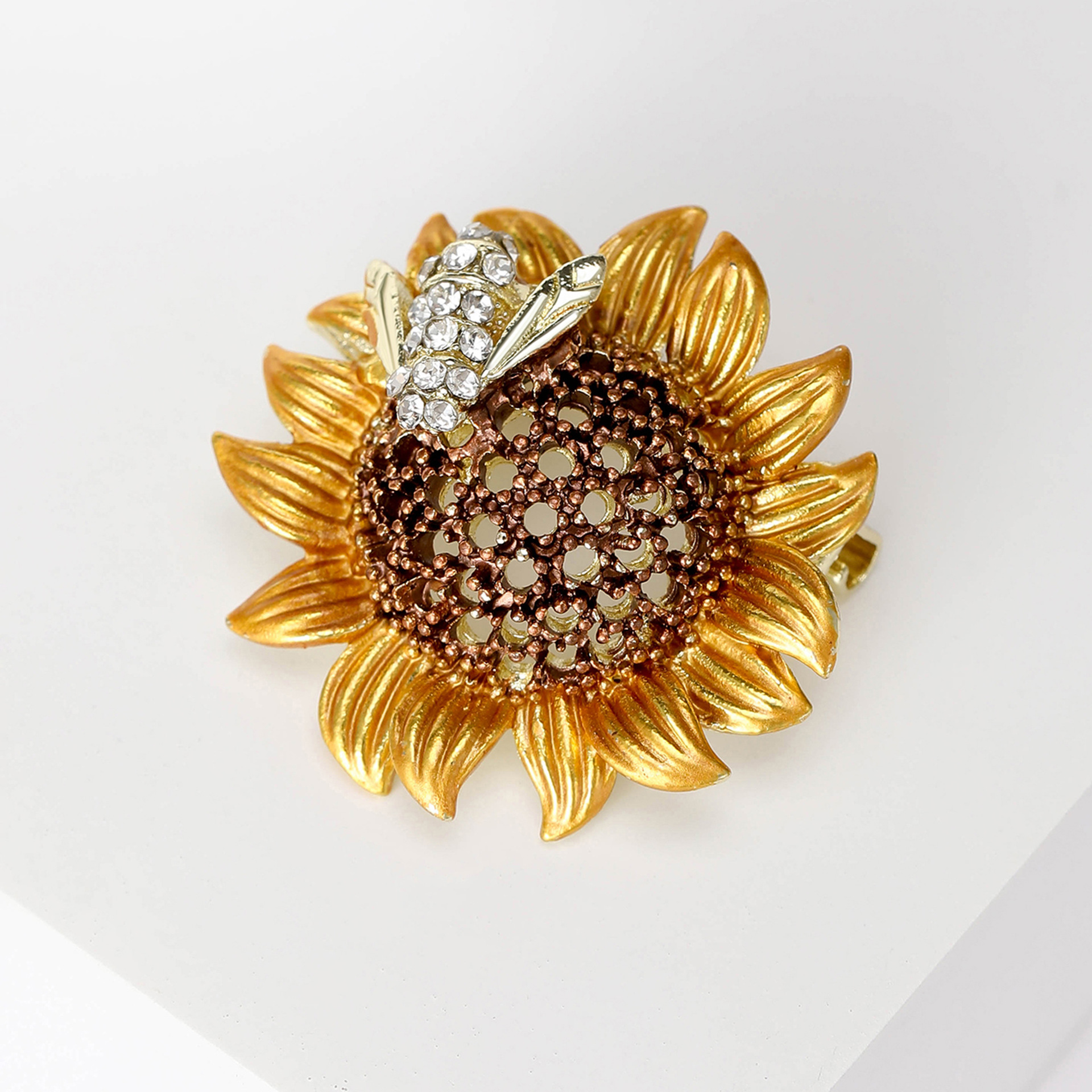 Women's Gender Cute Pin Flower Alloy Enamel Women's Brooches