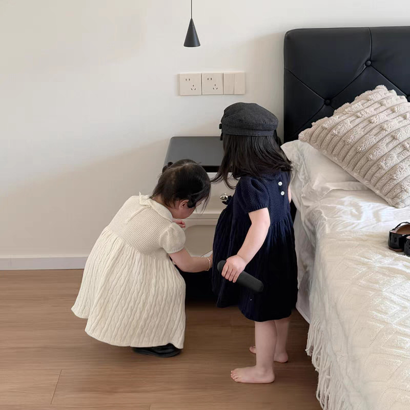 Xianning siete ropa para niños vestido de niña 25 verano nuevo estilo niños estilo universitario falda de punto suéter de bebé falda de polo