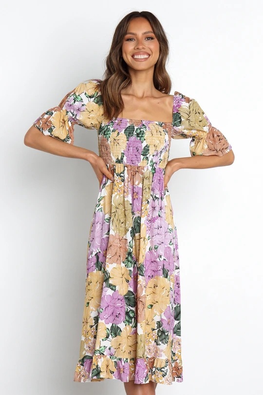 Vestido elástico con estampado de flores grandes y mangas con volantes NSJRM100194