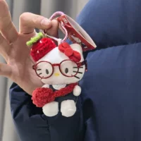 Мультфильм новый стиль милый клубничный вязаный наплечный сумка hellokitty кукла ниша рюкзак брелок подарок