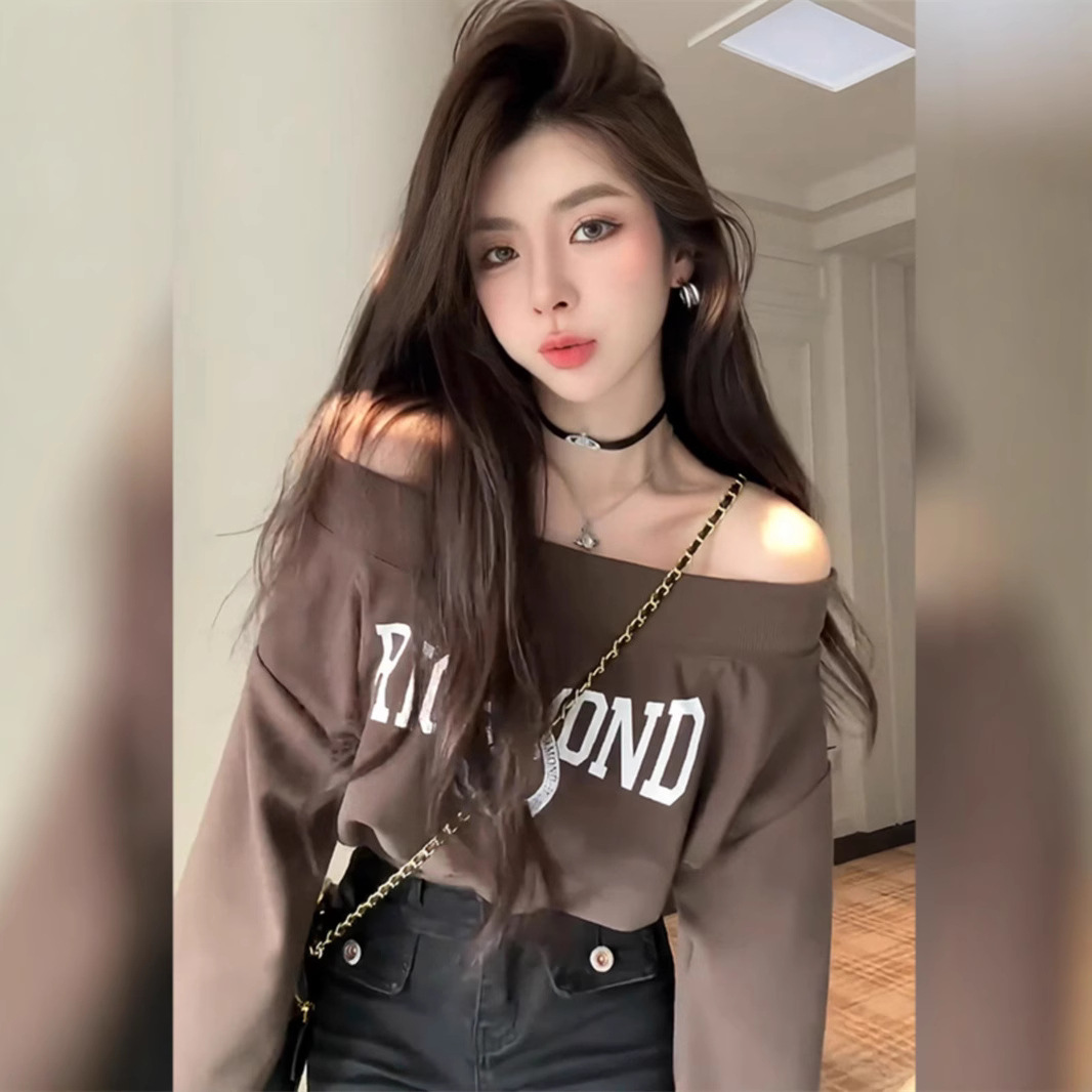 Early autumn atmosphere wearing a word shoulder-length sweater women's sweet and spicy loose short design niche top women's wholesale